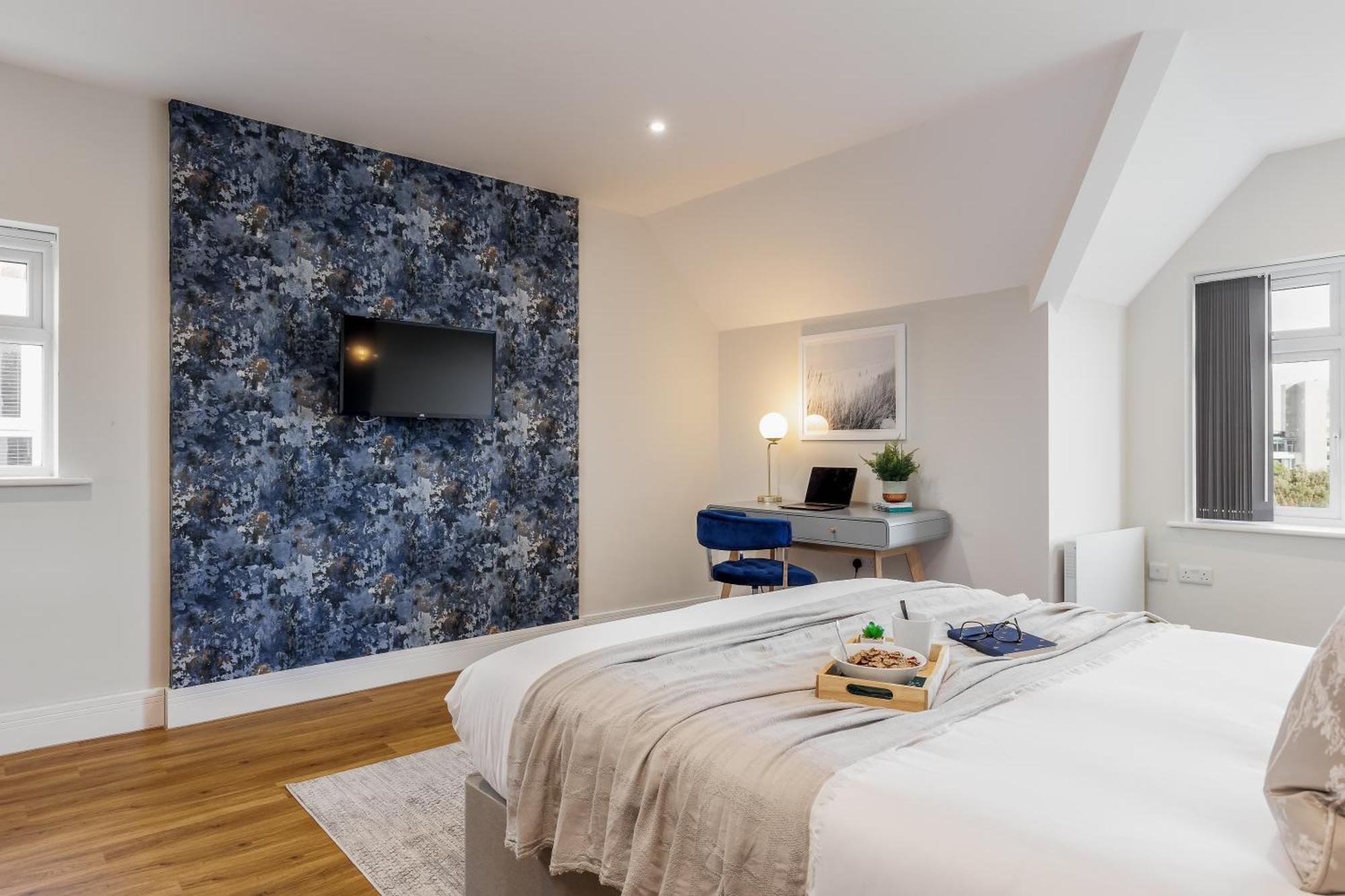 Sea Breeze - Pebbles Apartment Борнмът Екстериор снимка