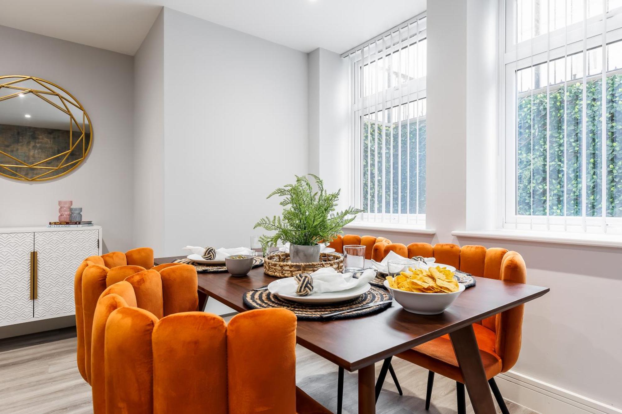 Sea Breeze - Pebbles Apartment Борнмът Екстериор снимка
