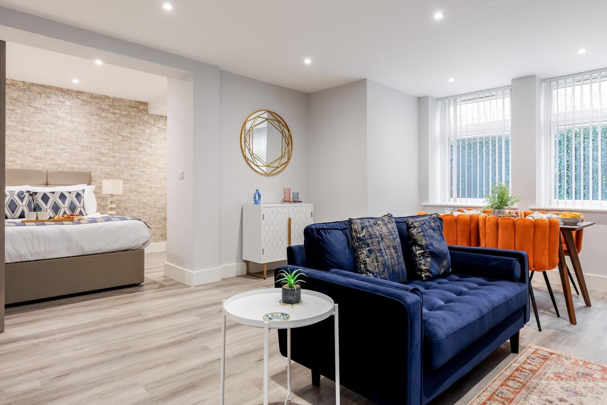 Sea Breeze - Pebbles Apartment Борнмът Екстериор снимка