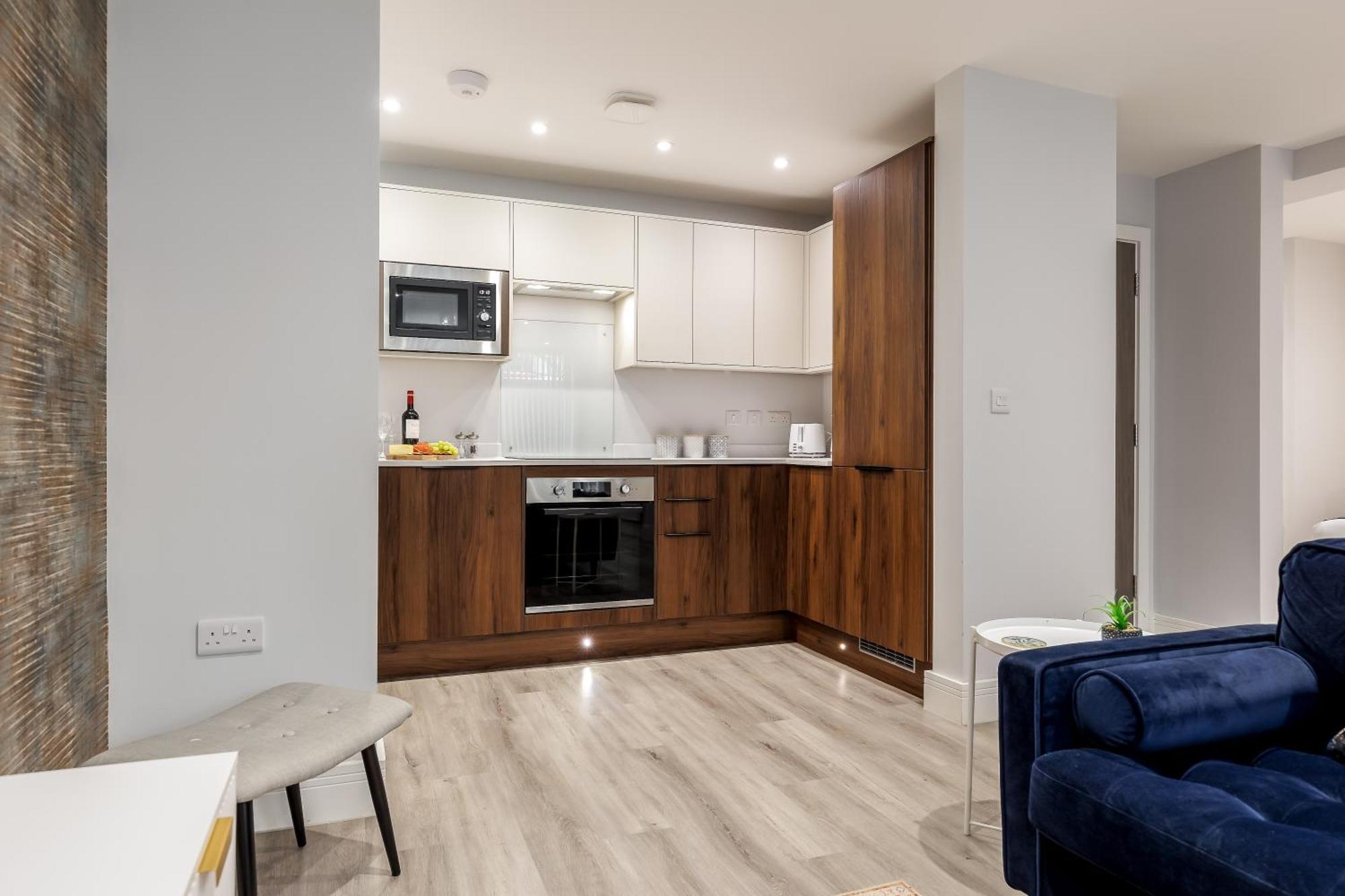 Sea Breeze - Pebbles Apartment Борнмът Екстериор снимка