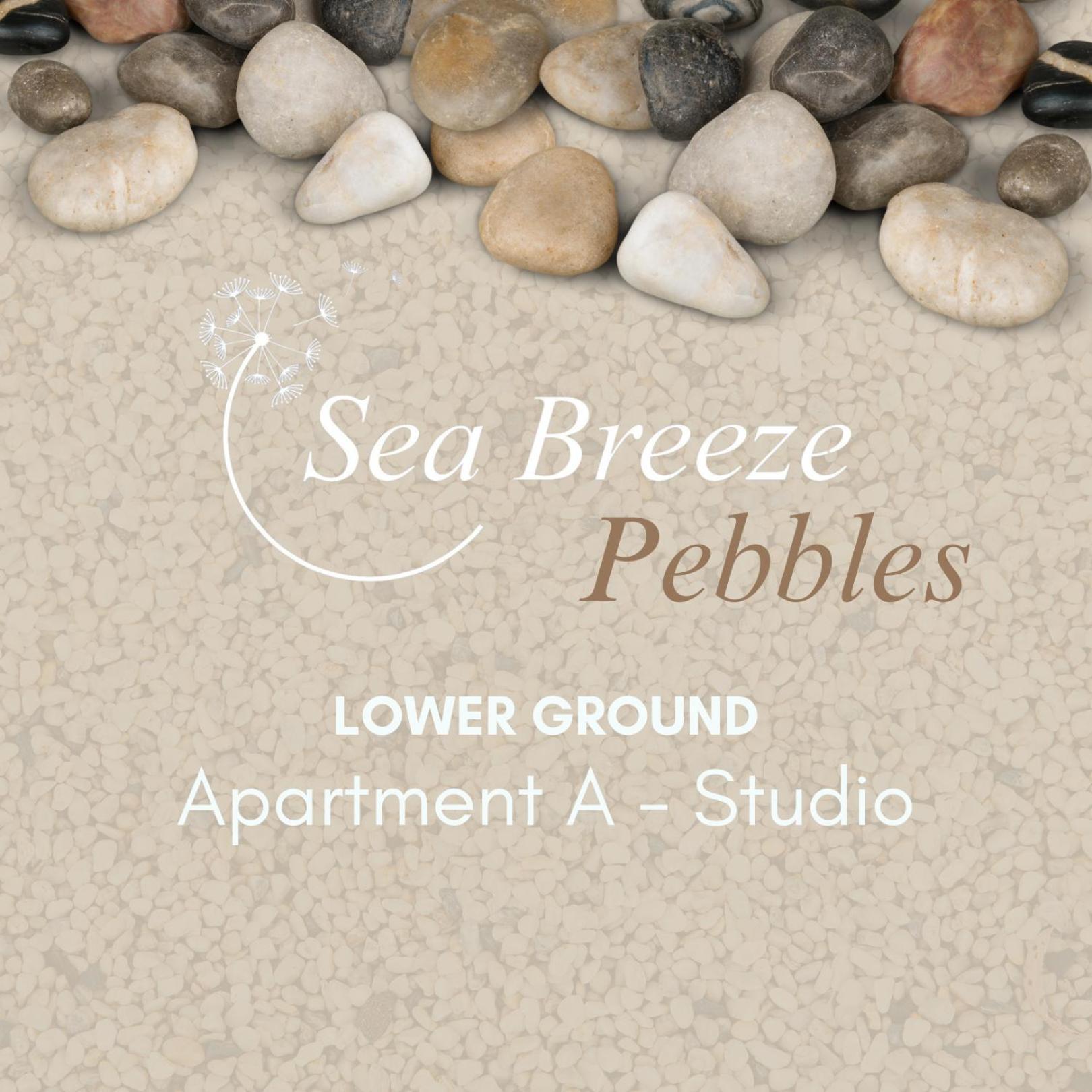 Sea Breeze - Pebbles Apartment Борнмът Стая снимка