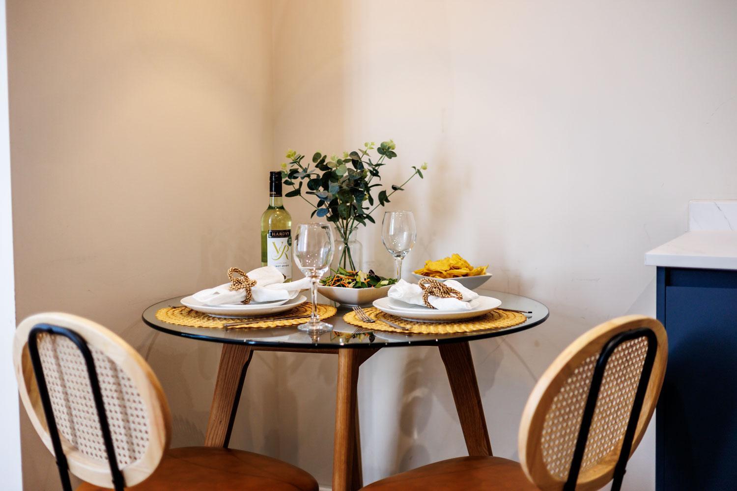 Sea Breeze - Pebbles Apartment Борнмът Екстериор снимка